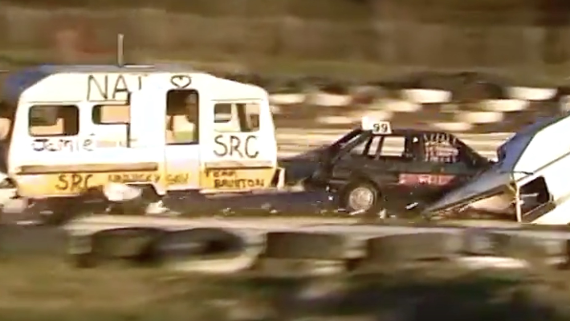 Not Quite The Holiday Road: Caravan Racing In Britain Is Pure Mayhem!