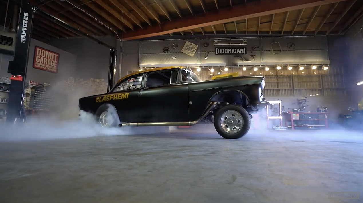 Finnegan Takes Blasphemi For A Hooligan Visit And Does A Burnout In The Shop!