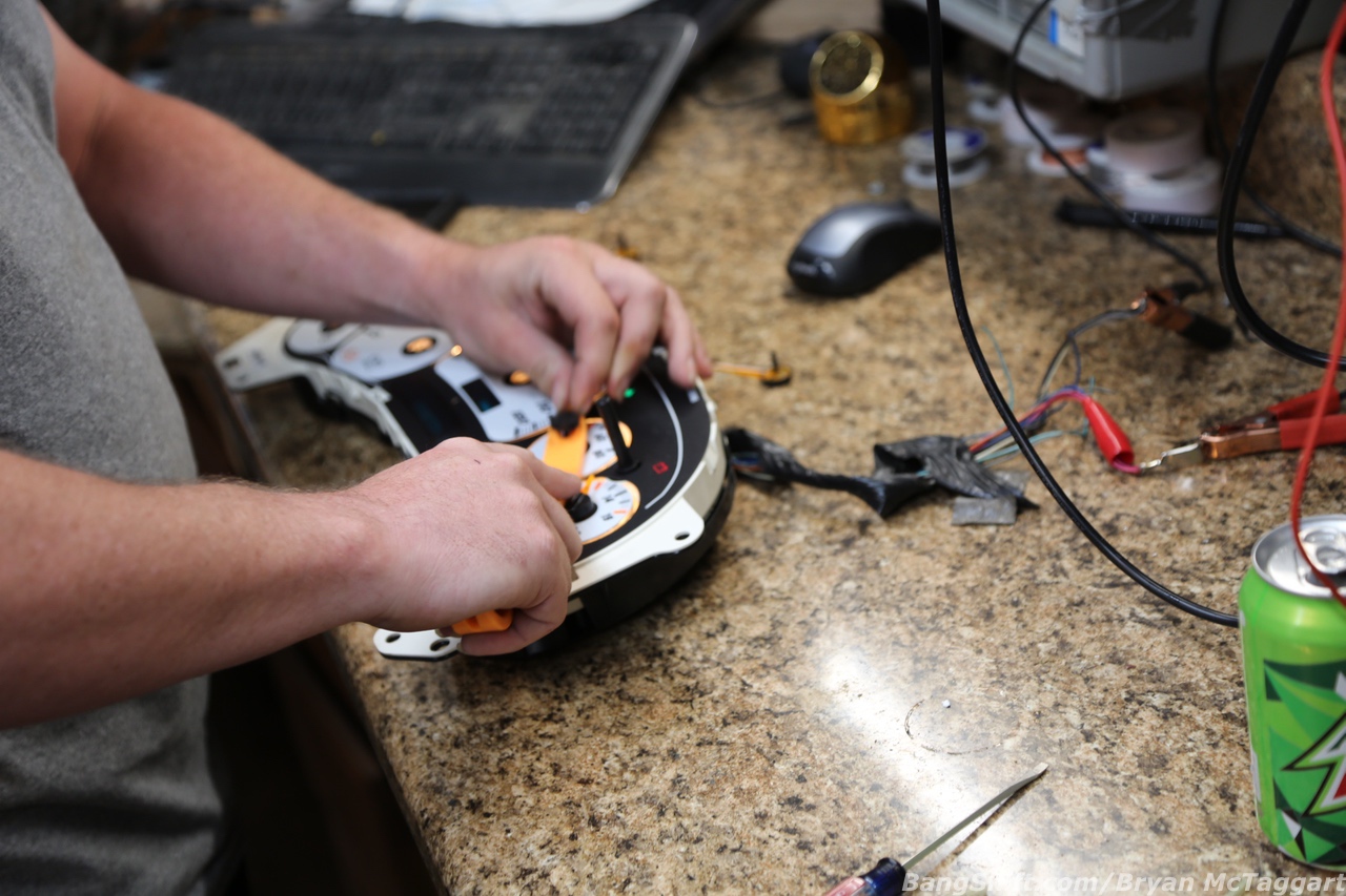 GM Truck Cluster Repair! We Give The Gauges Of A 2006