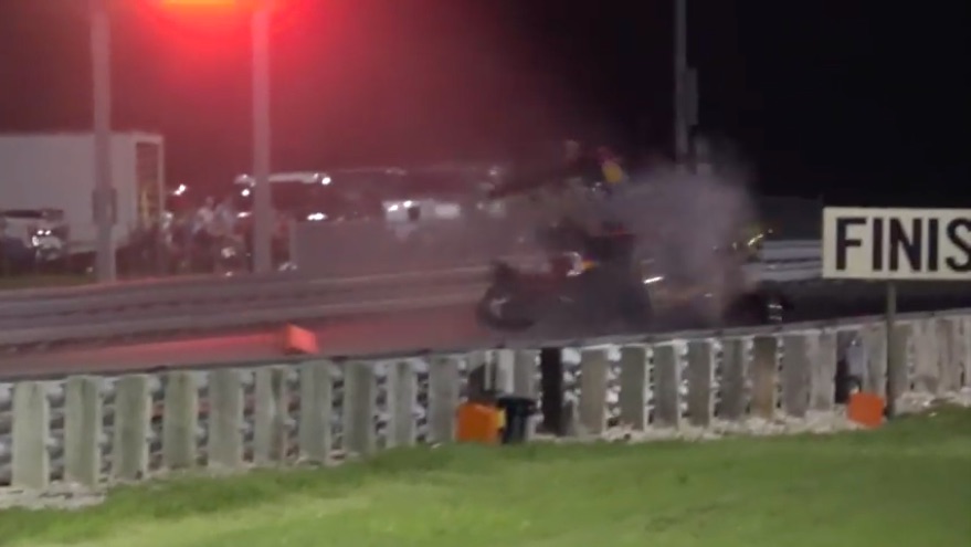 Crazy Video: Watch The Wild Fuel Altered Wreck Between The Psycho Therapy And Nitro Madness At Eddyville