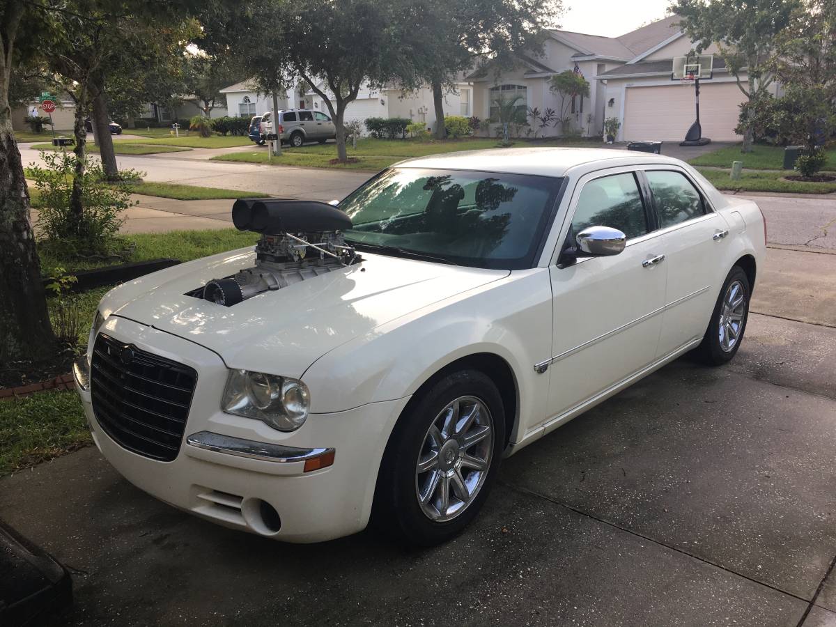 When In Doubt, Blower: This Blown 2005 Chrysler 300C Is Ready To Mess With The Neighborhood