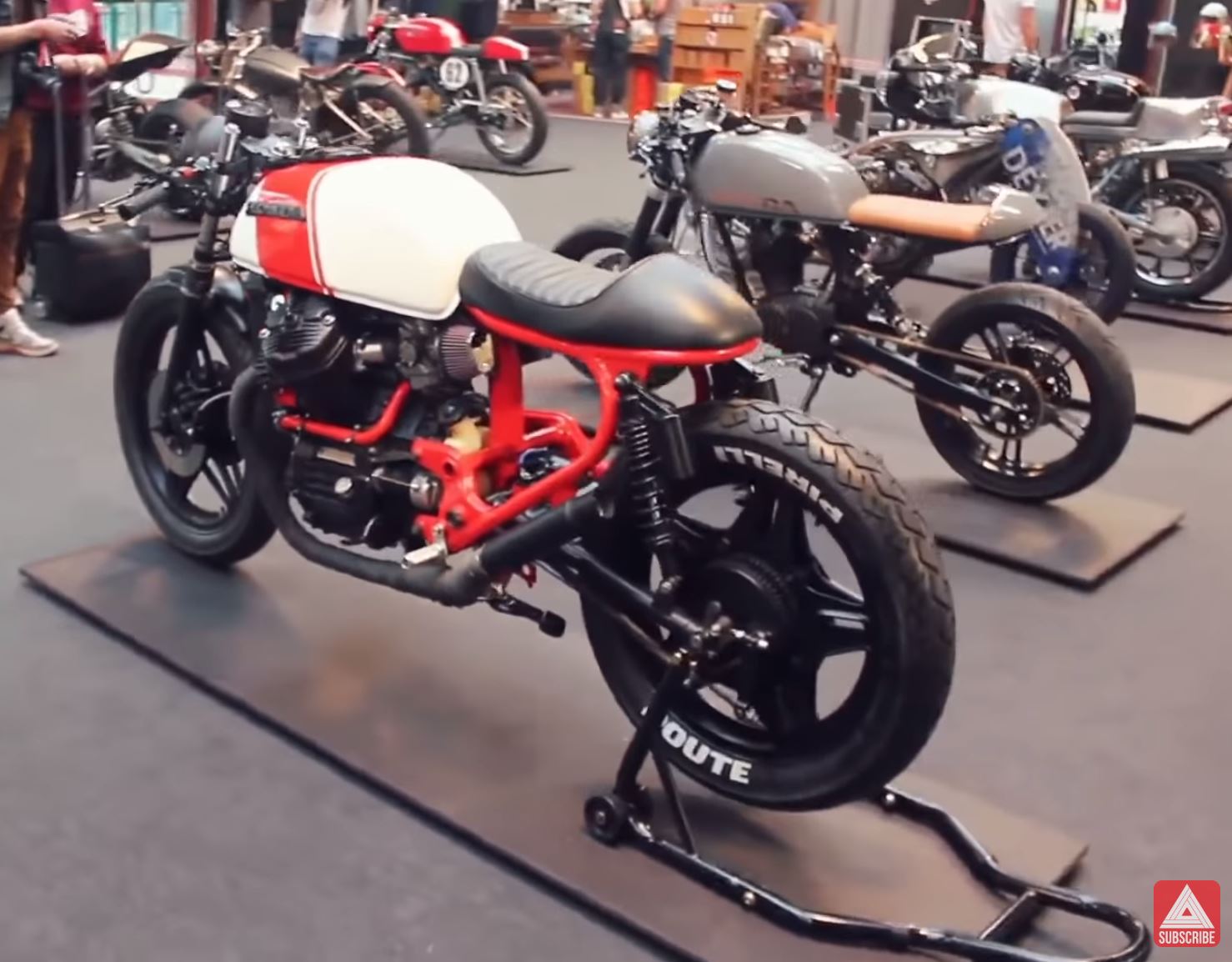 The Time Lapse Of This Cafe Racer Coming Together Is Cool As Hell