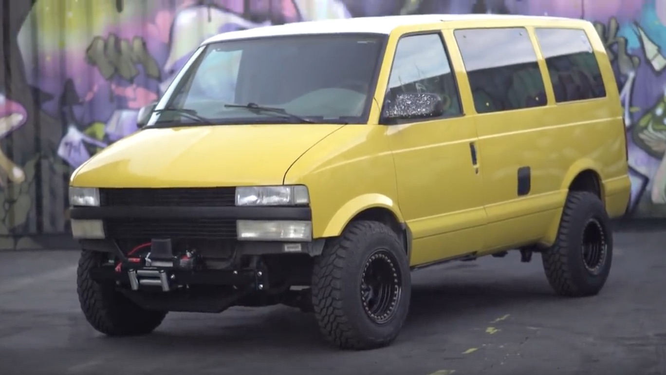 Minivan Makeover: Giving A Chevrolet Astro A Bit Of Purpose In Life!