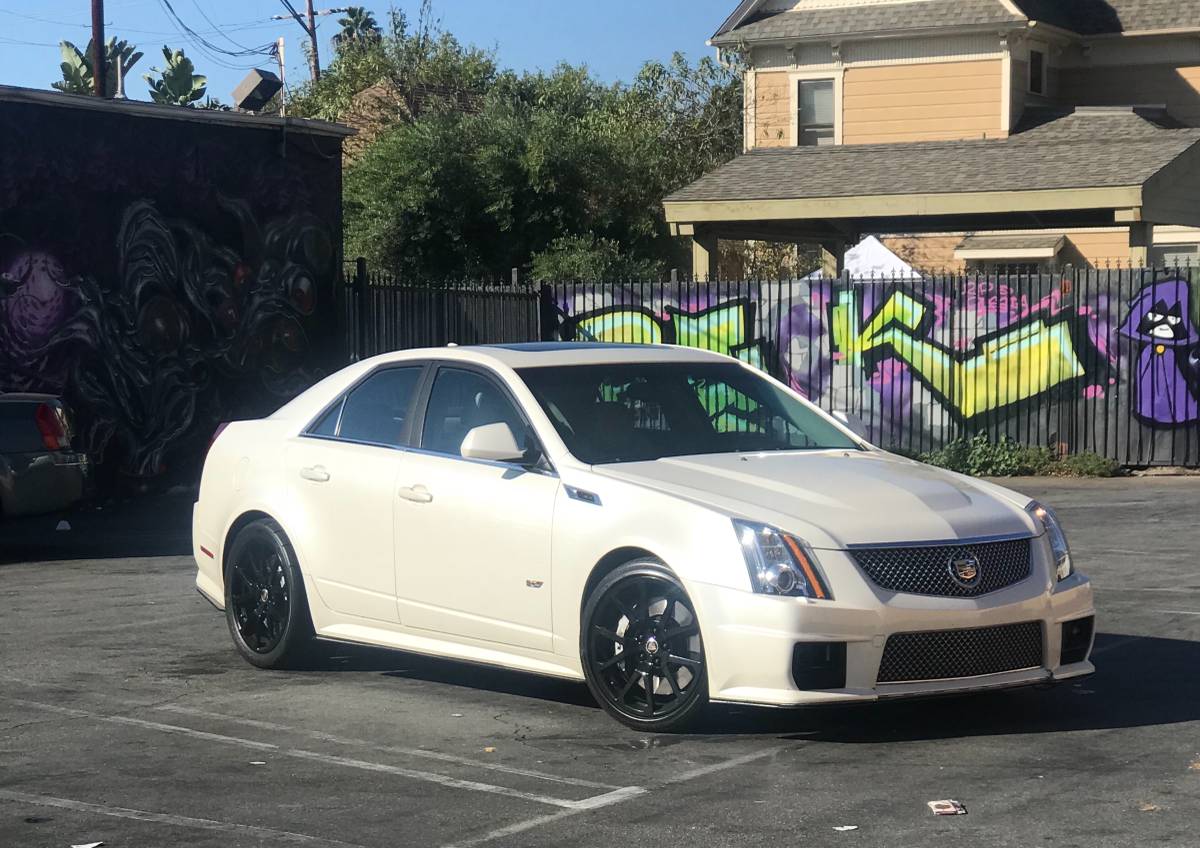 This 2011 CTS-V Is Like The Little Angel On Your Shoulder, But It’s Telling You To Hammer It