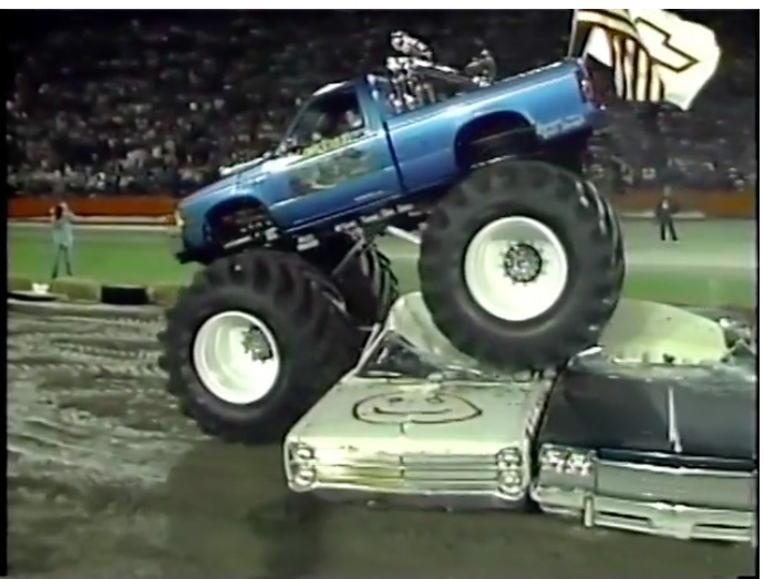 MONSTER TRUCK MANIA, Monster Trucks