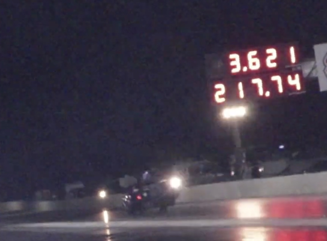 Pro Mod Who? Tim Slavens’ Bomb Blast 3.621@217 MPH At Lights Out 10!