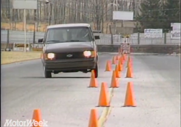 Kissa Me Astro: This Retro-Review Of The Then New 1985 Chevy Astro Is A Fun Watch