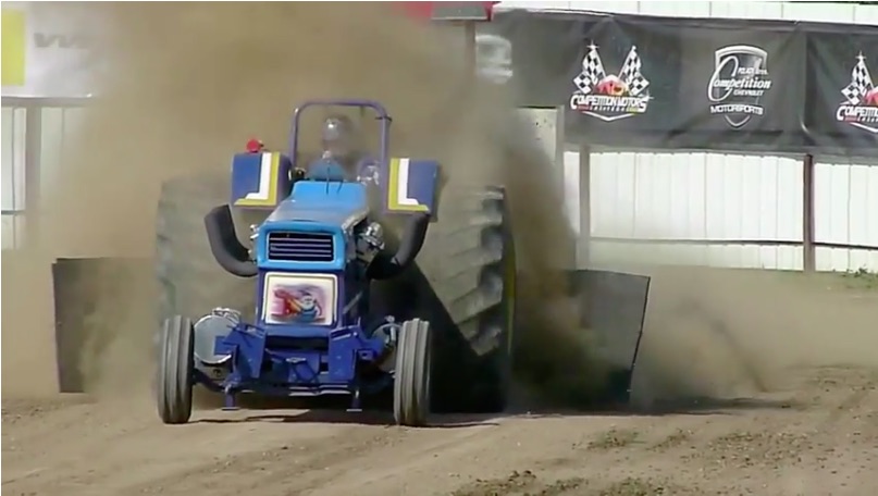Watch This Pulling Tractor That Uses A WWII Packard PT Boat Engine Drag The Sled All The Way Home