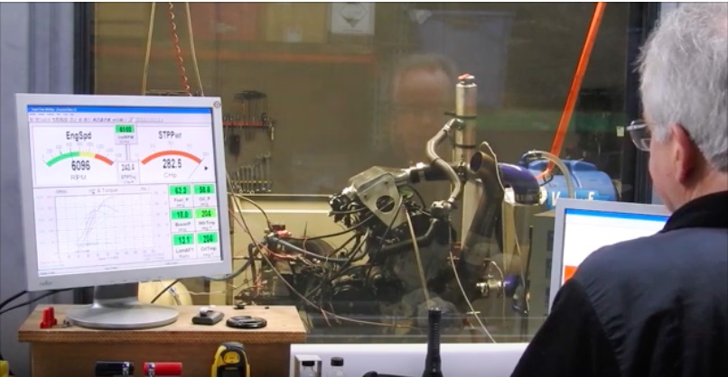 Watch This 100ci, Turbocharged, Bonneville Four Banger Make 400+ Horsepower on The Dyno