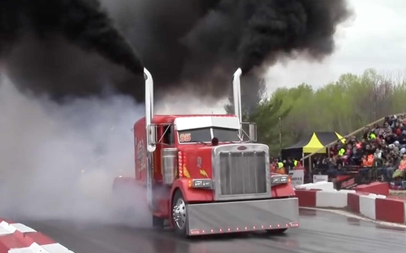 Monster's Ball Semi Tractor Burnouts At The Great Lakes