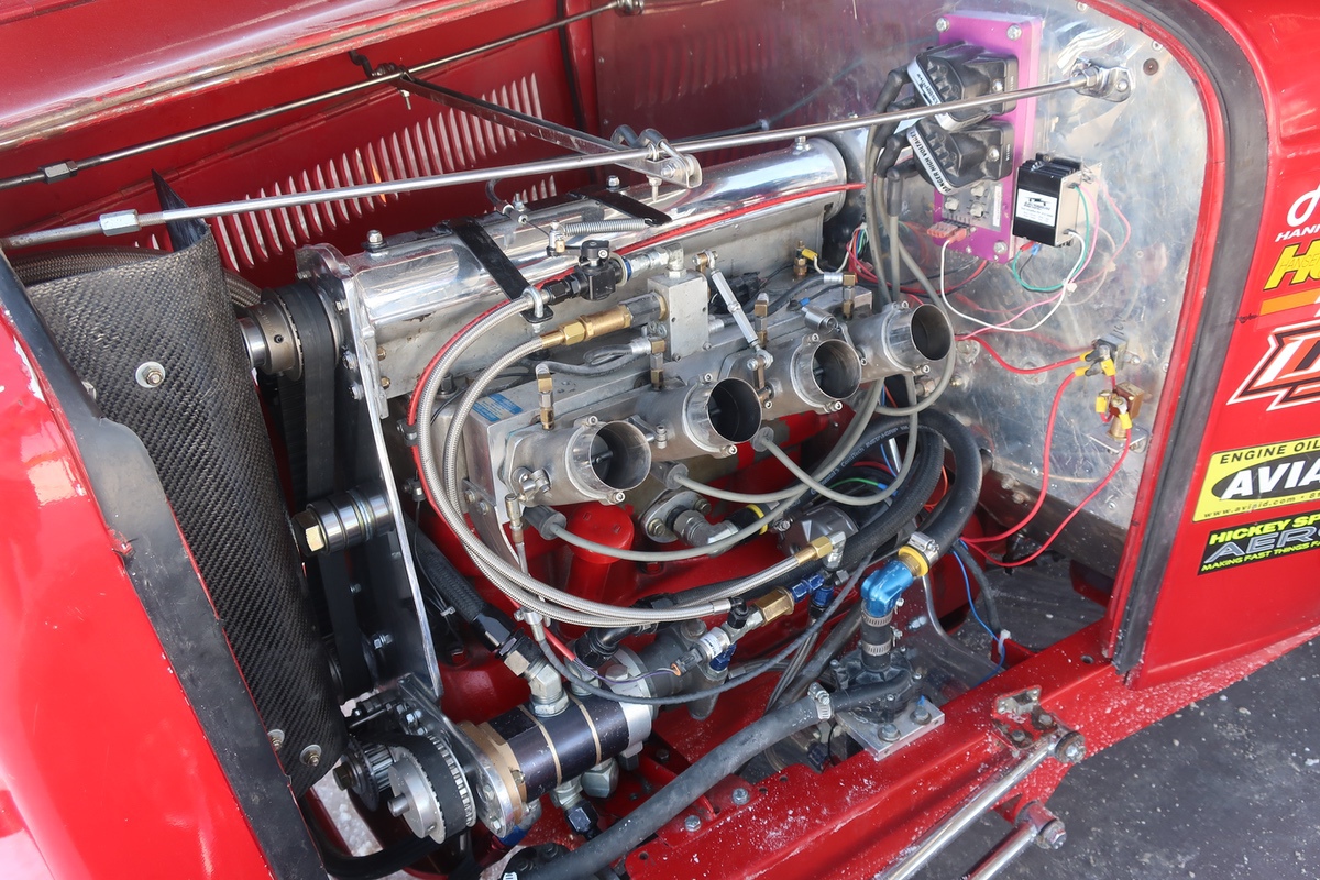 Bonneville Speed Week 2019: Idle Engines On The Bonneville Salt Flats