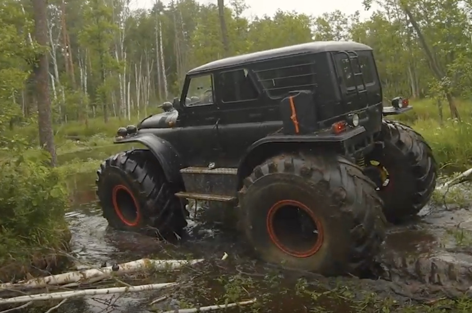 Caspian Mud Monster: This UAZ Is Now A Swamp Beast!