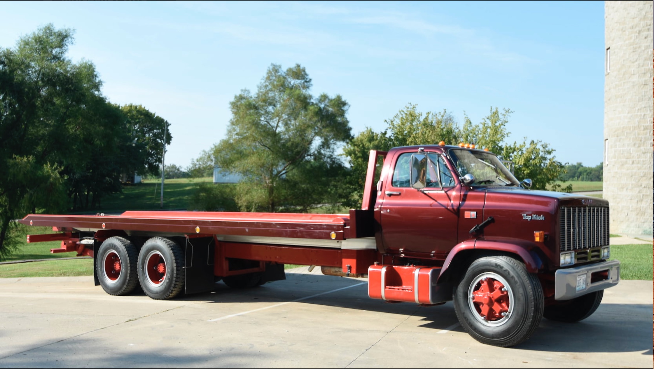 Money No Object: 1973 GMC With 28-Foot Slide Back Ramp