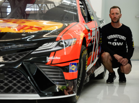 Top NASCAR Crew Chief Cole Pearn Resigns From Joe Gibbs Racing, Leaves Sport For Family Time