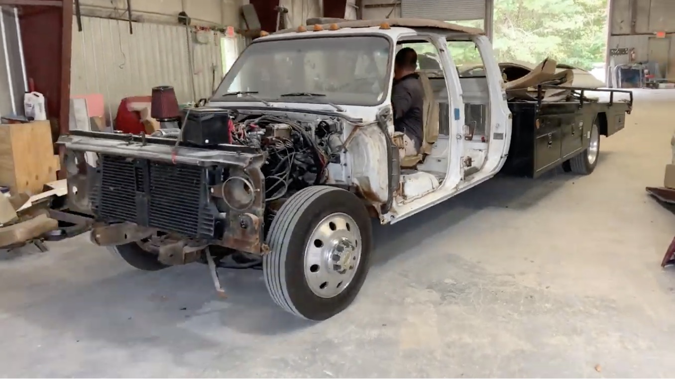 Finnegan Sends The OG Ramp Truck In For Bodywork! Here’s What Bonneville Salt Can Do To A Squarebody!