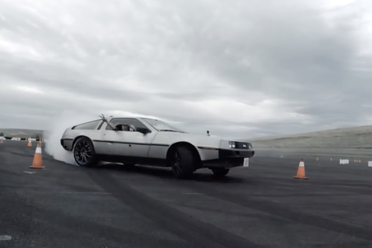 Programmed To Slide: Stanford University’s Autonomous DeLorean Gets Sideways