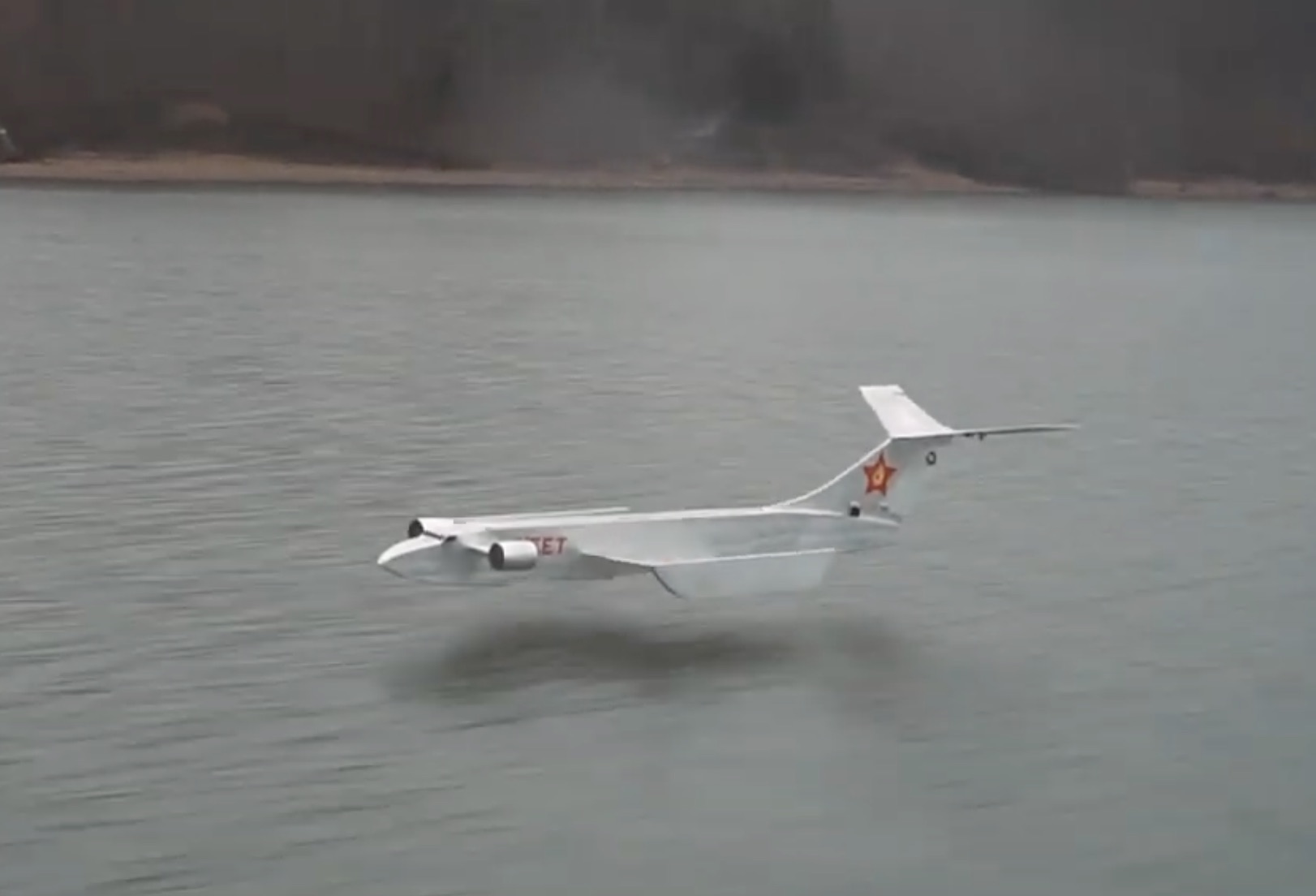 Best of 2020: Check Out This Fully Functional Remote-Controlled Ekranoplan!