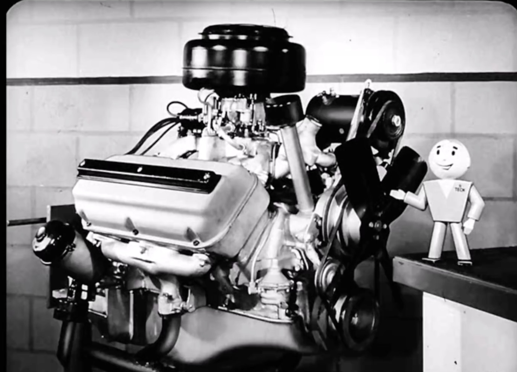 Classic YouTube: Training Chrysler Technicians On The 1951 FirePower Engine