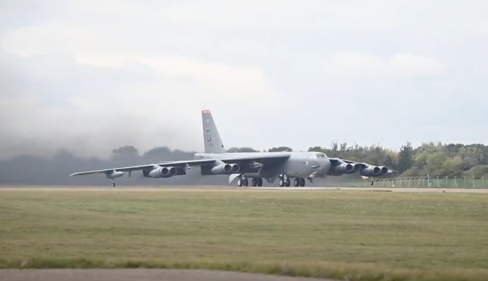 Best of 2020: Boeing B-52 Stratofortress On Takeoff From The Cockpit