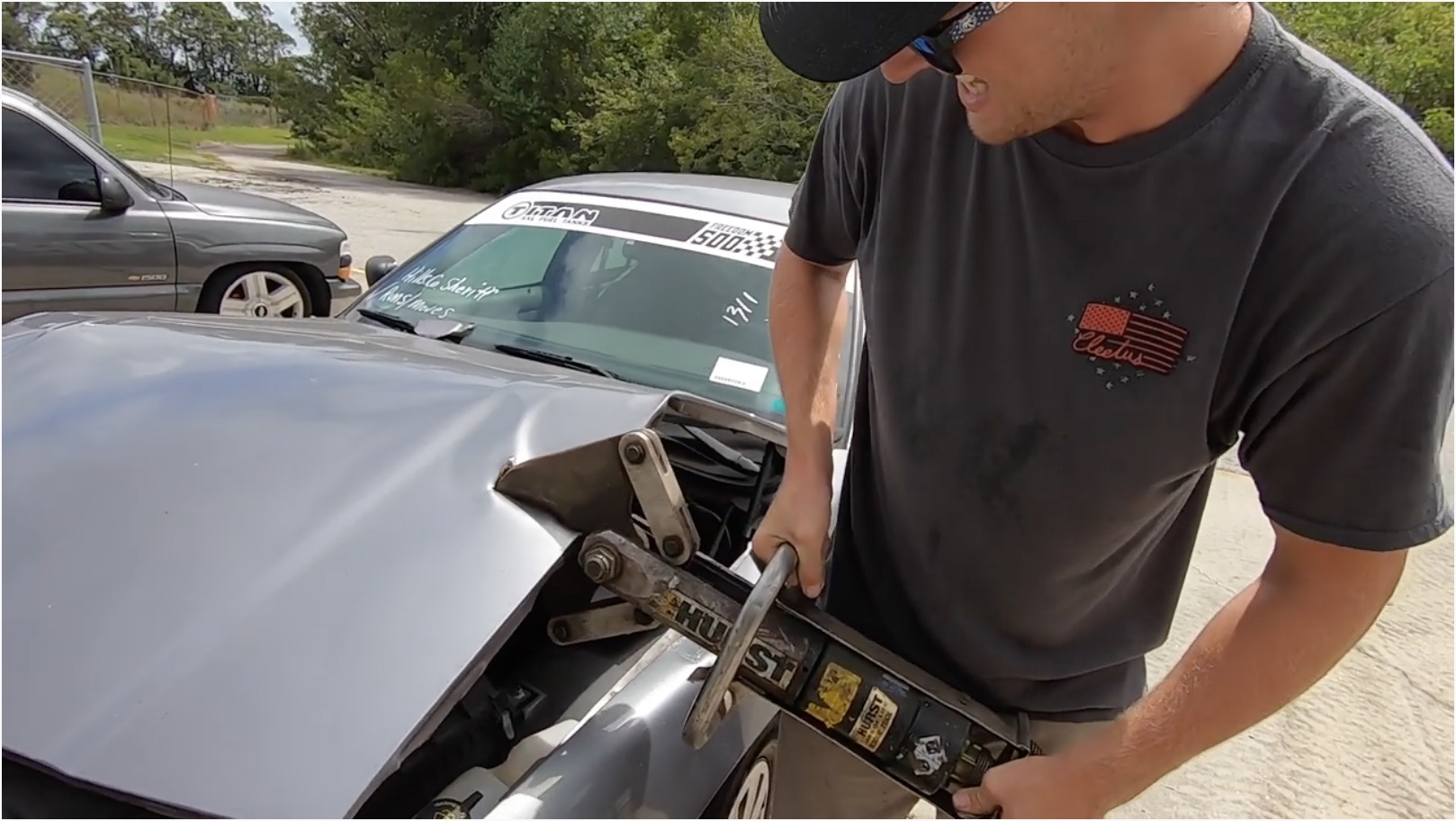 Playing With Jaws: Cleetus Gives The Jaws of Life A Testing