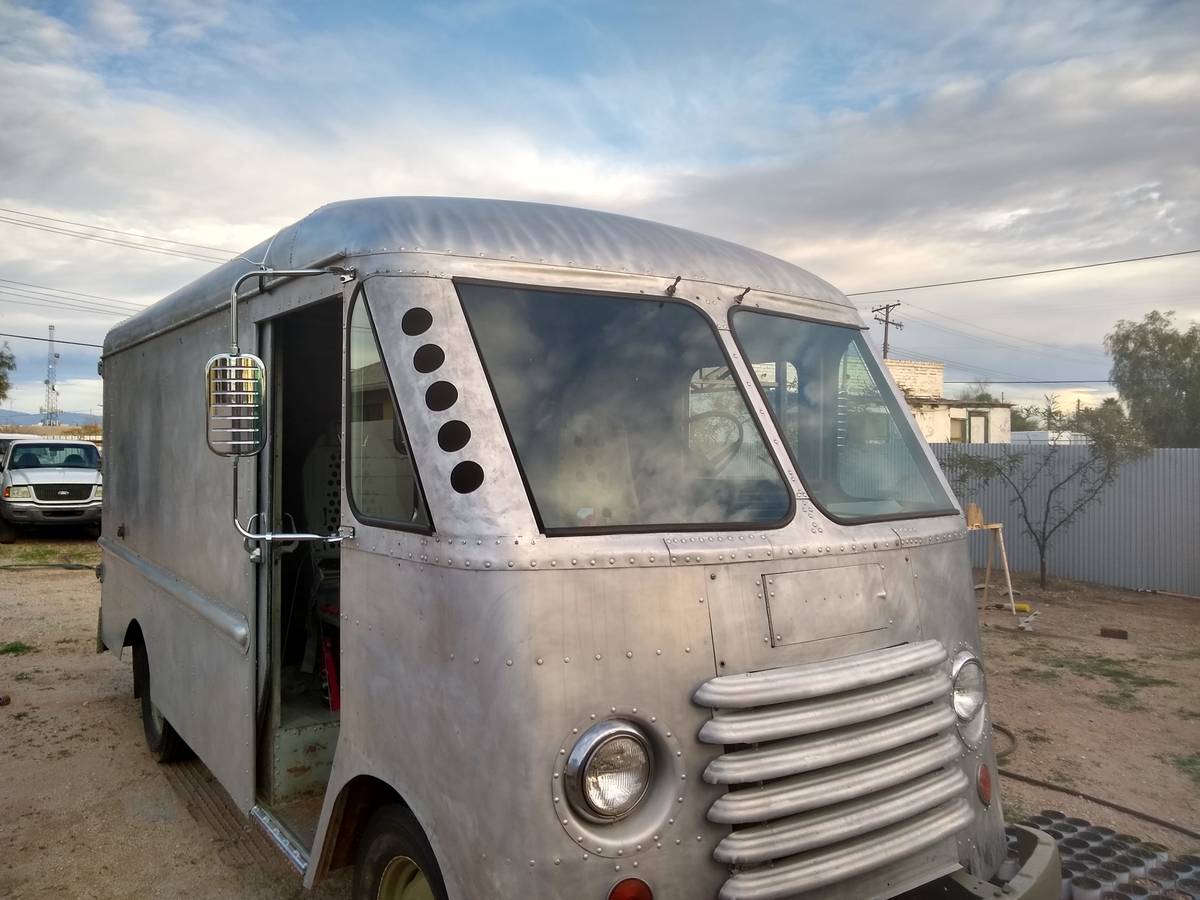 This 1958 Grumman Bread Truck Delivers Smiles And An Amazingly Well Preserved Past