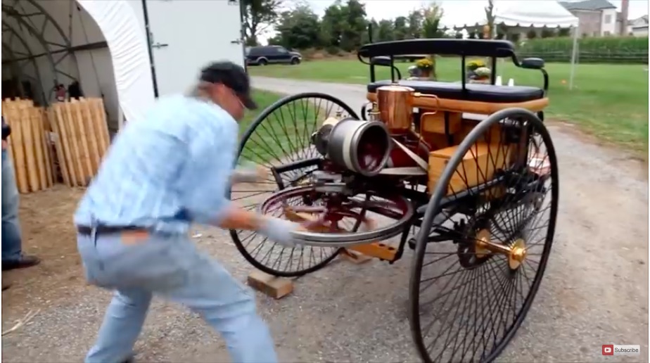 Cool Video: This Collection Of Large and Small Antique Engines Starting Up Is Really Fun (and Relaxing)