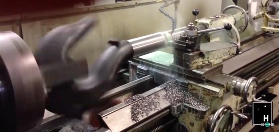 Mondo Machining: This Video Shows Milling and Turning Processes And We Could Watch It All Day