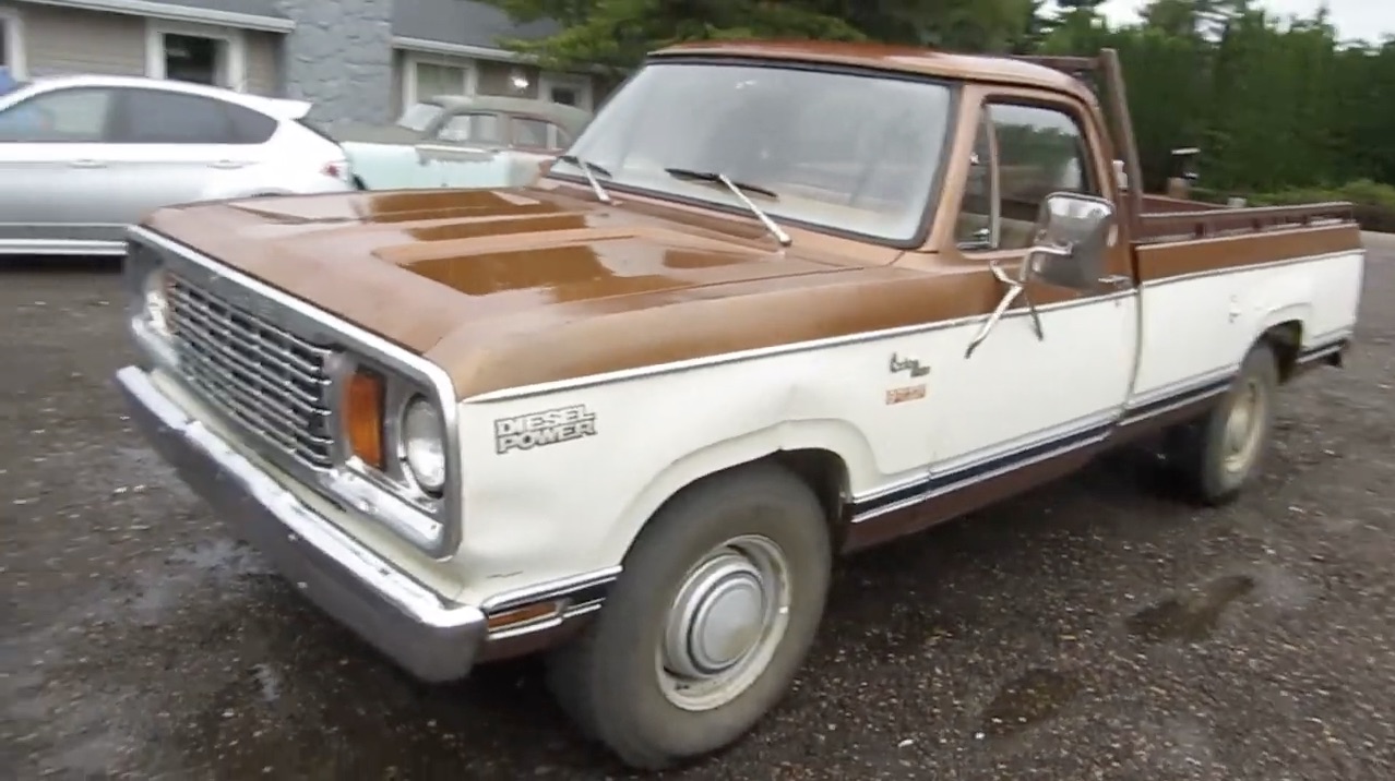 The Other Dodge Diesel: Get Close-Up With A Diesel-Powered 1978 Dodge D200!