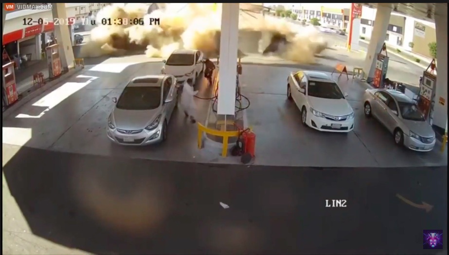 BangShift.com Underground Tank At A Gas Station Blew Up Saudi Arabia