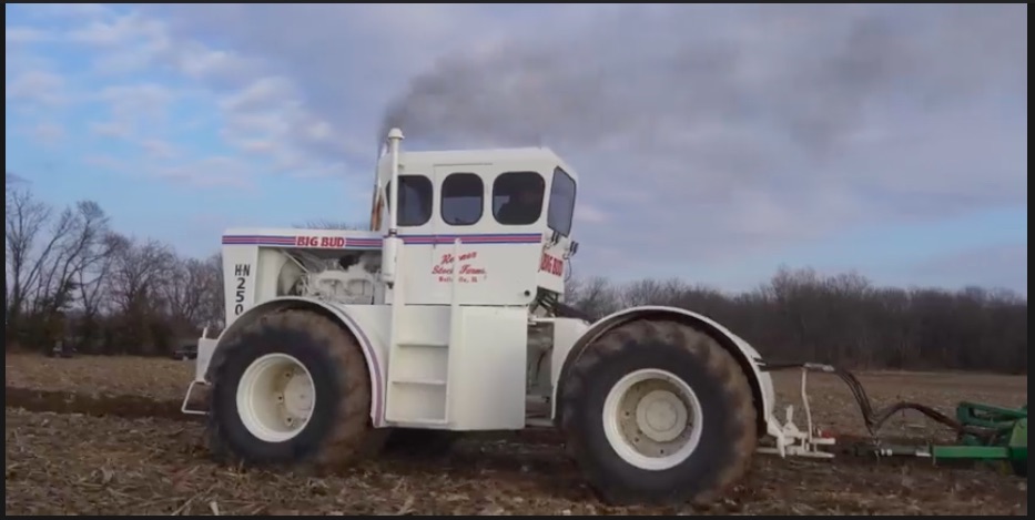 The Heavy Iron: This Video Showing Tons Of Awesome Heavyweight Tractors Plowing Fields Is Tractor Greatness!