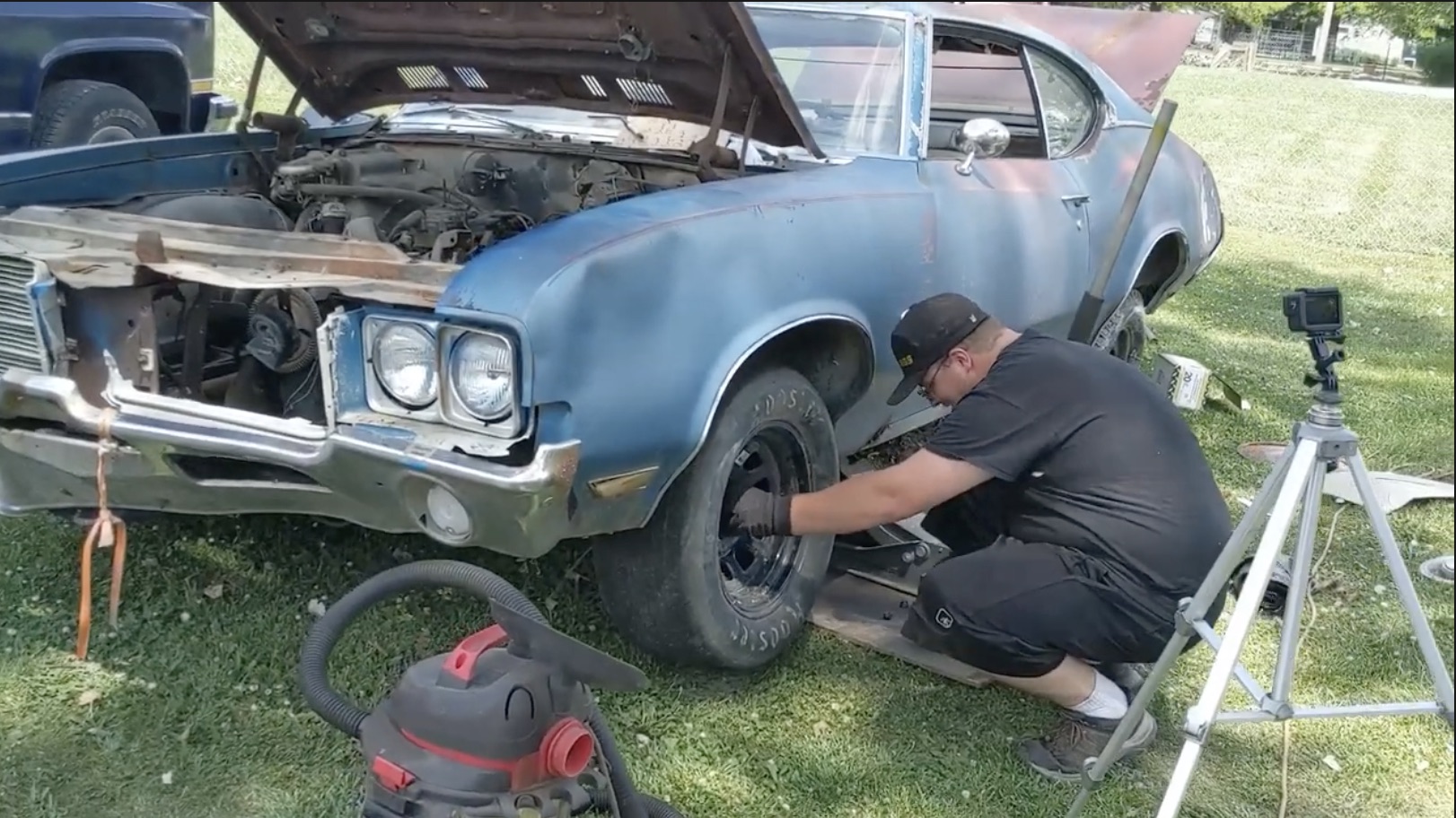 The Rodentia Hotel: Saving A 1971 Oldsmobile Cutlass, But At What Cost?