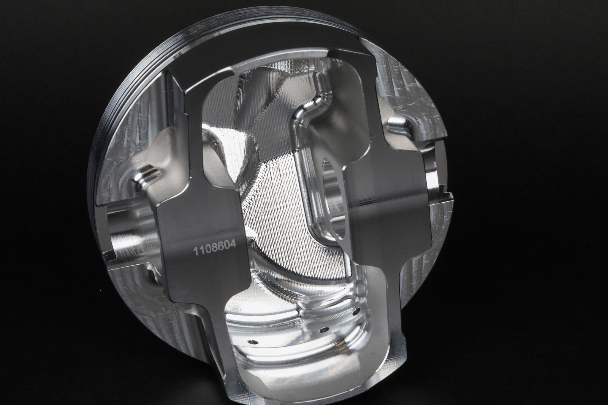 These New 20° BBC Pistons From JE Have Custom Piston Features With OffTheShelf