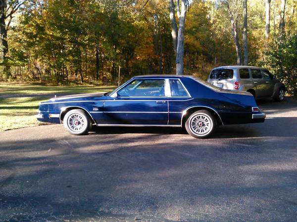 Could This 1983 Chrysler Imperial Be Pro-Luxury Greatness? Or Does Mopar Weirdness Pose Too Big A Hurdle?