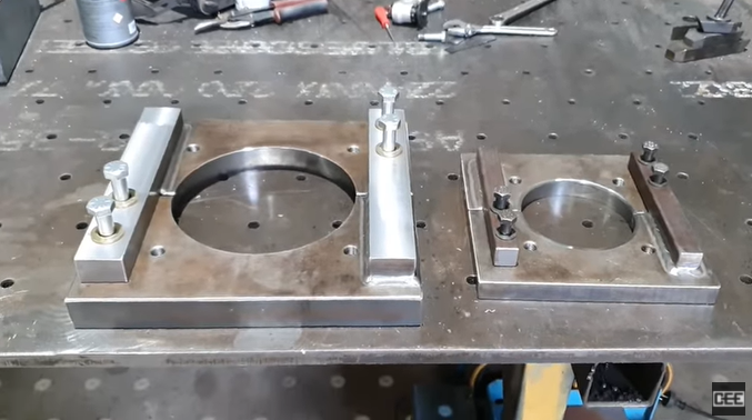 Shop Made Tools: DIY Tools Are The Best And This Bearing Puller Setup Is Something You Can Do At Home