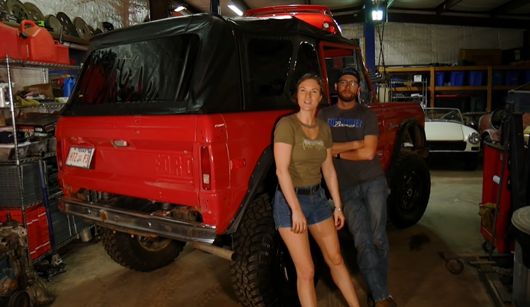 Top Tech: Emily and Aaron Take Care Of An Early Bronco Soft Top Install