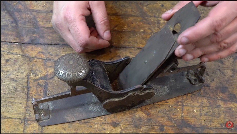 Hand Tool Rescue Video: This 1879 Compass Plane Is A Cool Tool We Never Knew Existed