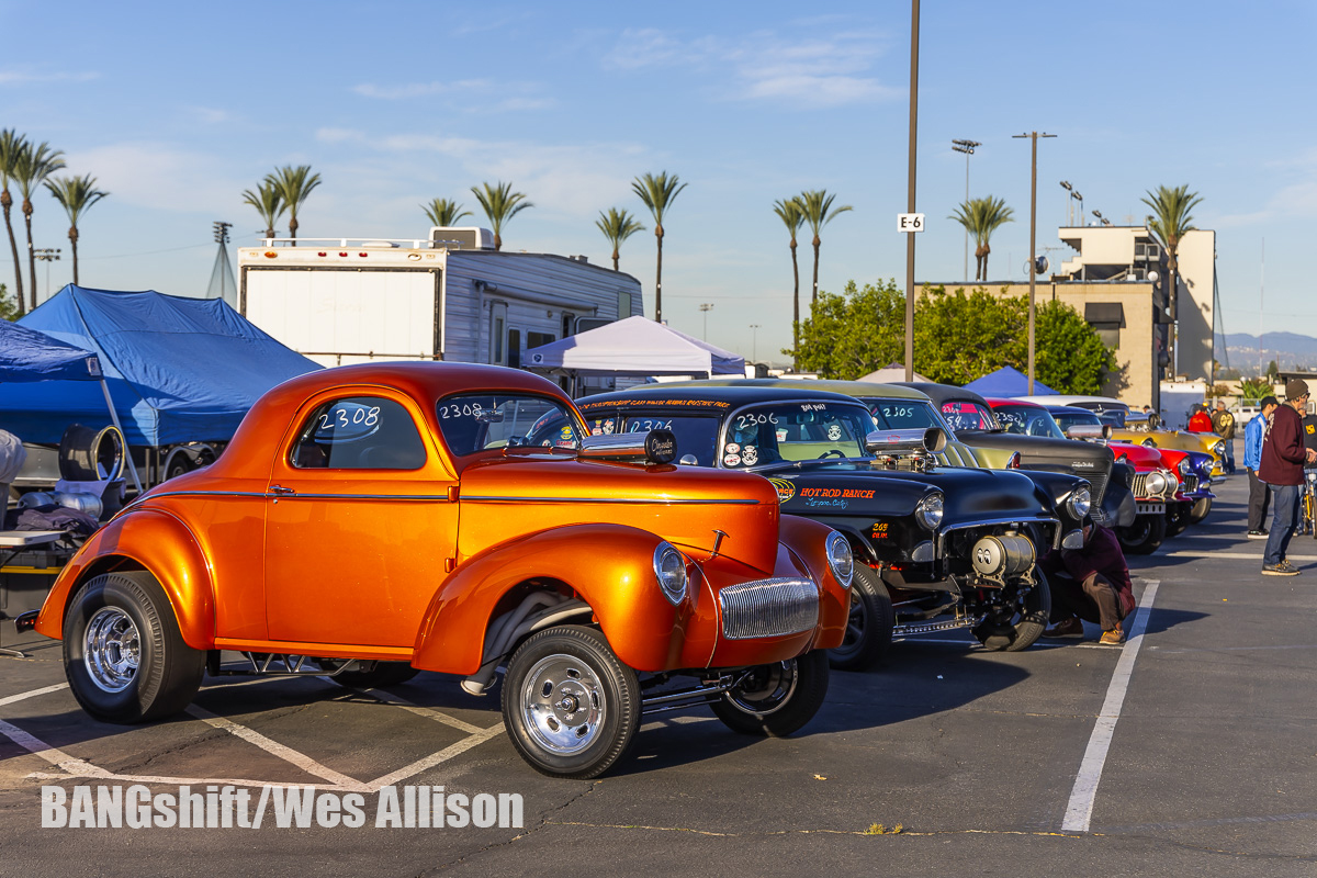 Nitro Revival Photo Galleries: Nostalgia Greatness, Gassers, Nitro Funny Cars, Top Fuel, And More.