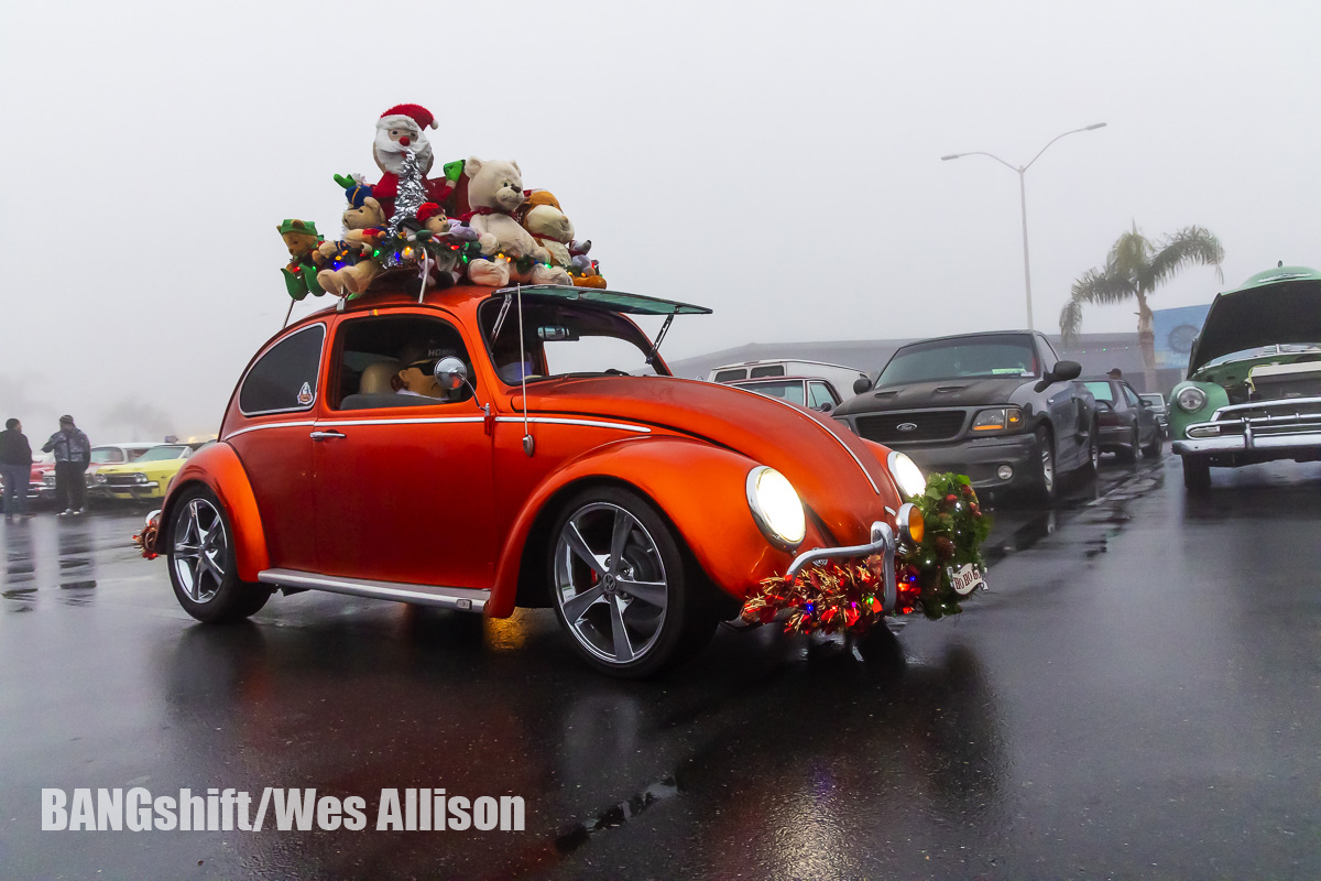 Donut Derelicts: Merry Christmas SoCal Hot Rods Style!