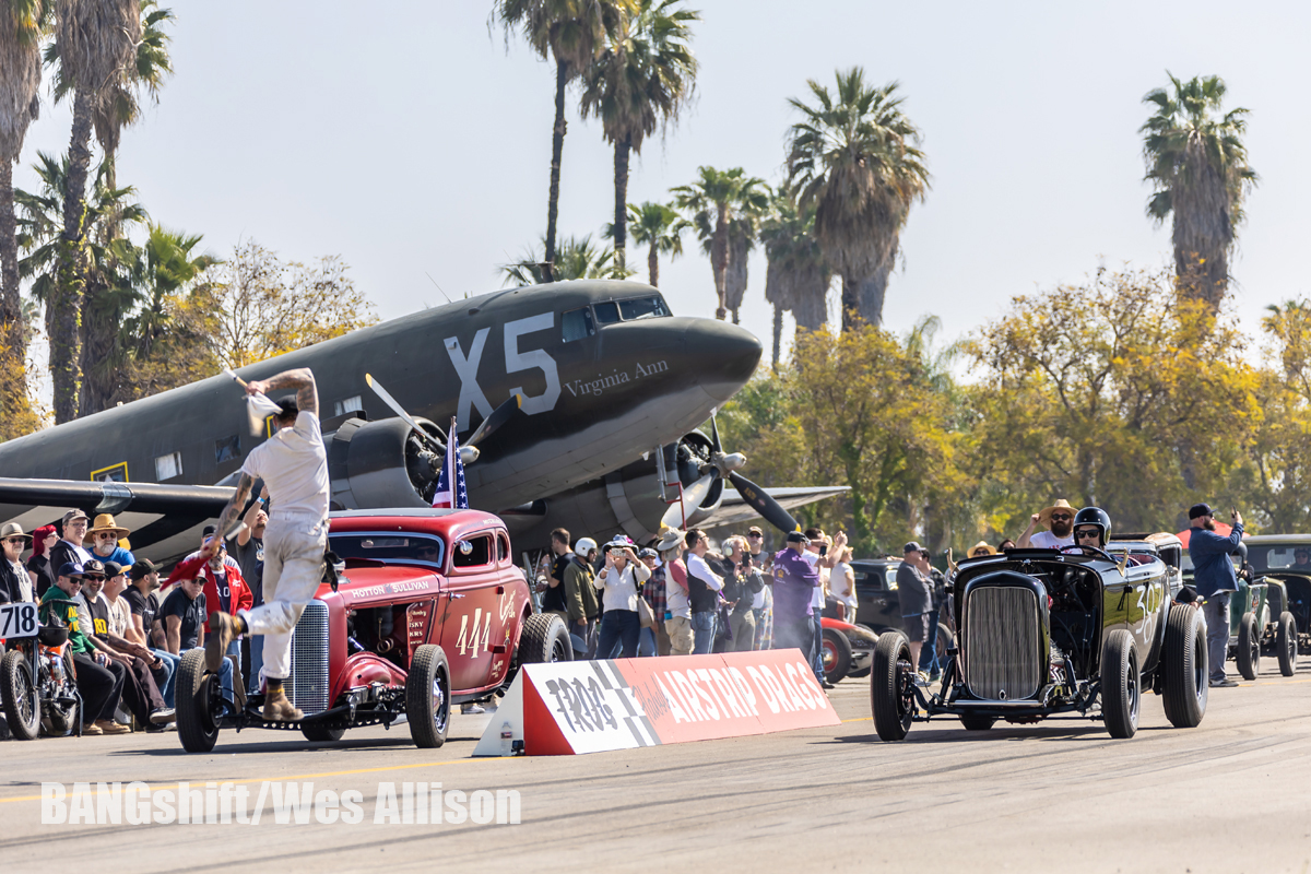 The Race Of Gentleman: Our Vintage Hot Rod Drag Racing Photos From FlaBob Airfield Keep Getting Cooler!