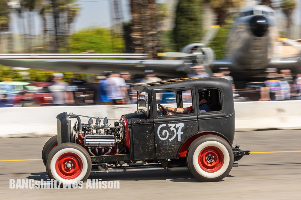 The Race Of Gentleman: Even More Epic Traditional Hot Rods And Race Cars On A Historic Airfield