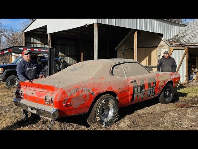 Mr. Hemi Found in a Living Room!?!? This Cool Old Mopar Drag Racing Machine Has Been Hiding In A Weird Spot