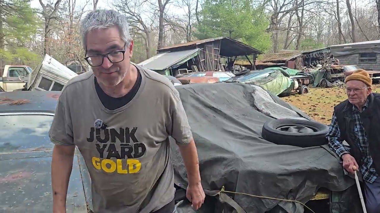 Steve Magnante’s Daily Junkyard Crawl: This 351, 4-SPEED, 3.50:1 TRACTION LOCK 1971 TORINO GT Is Cool!